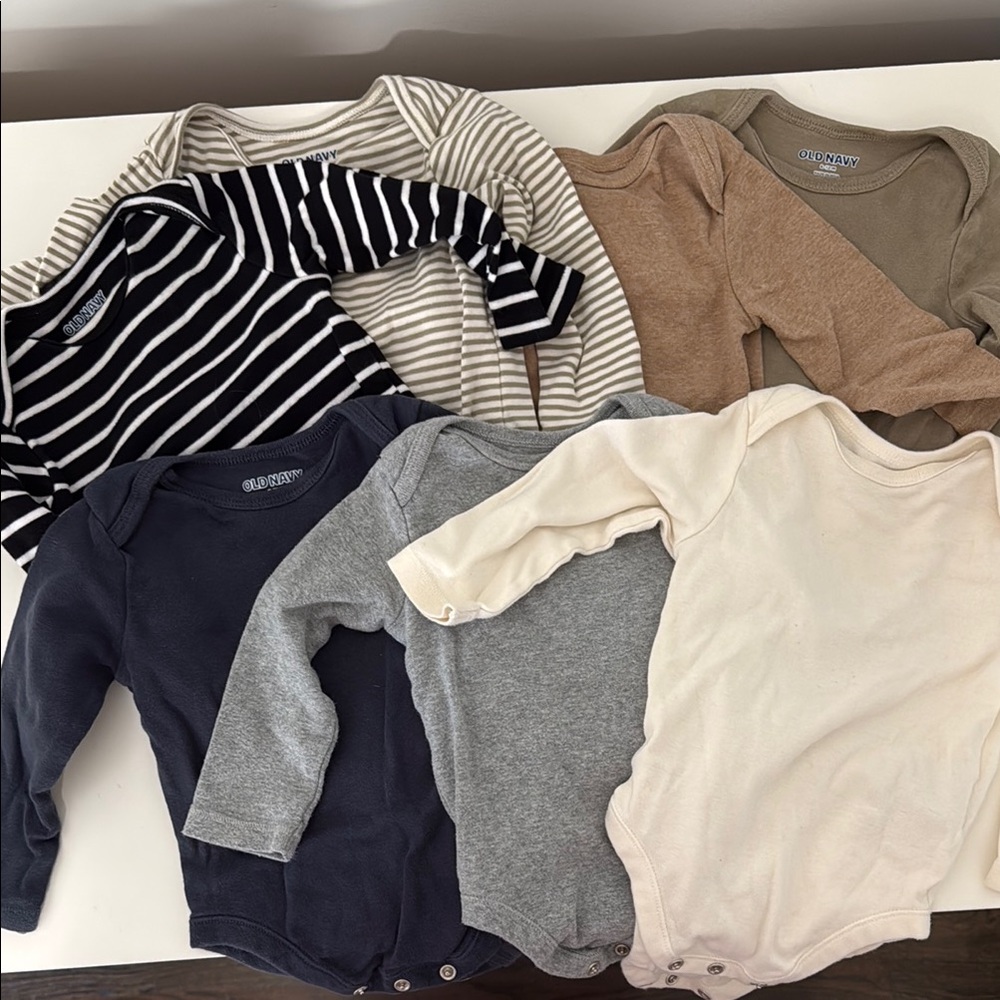 Old Navy Long Sleeve onesies size